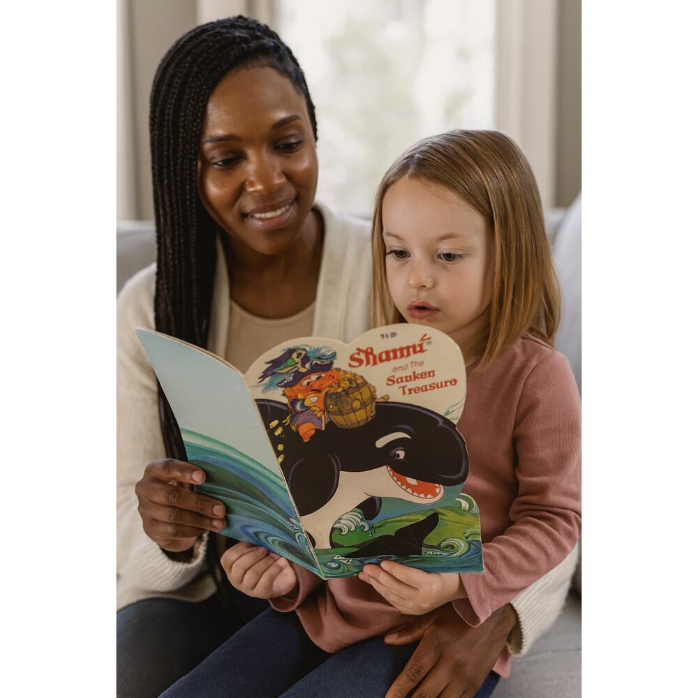 Shamu and the Sunken Treasure Vintage Die Cut Children’s Book Happy House
